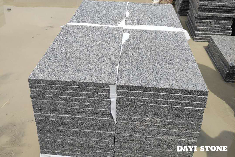 Paving Light Grey Granite G603-10 Top flamed bevelled 2mm others sawn 30x60x3cm Flat Pallet Packing